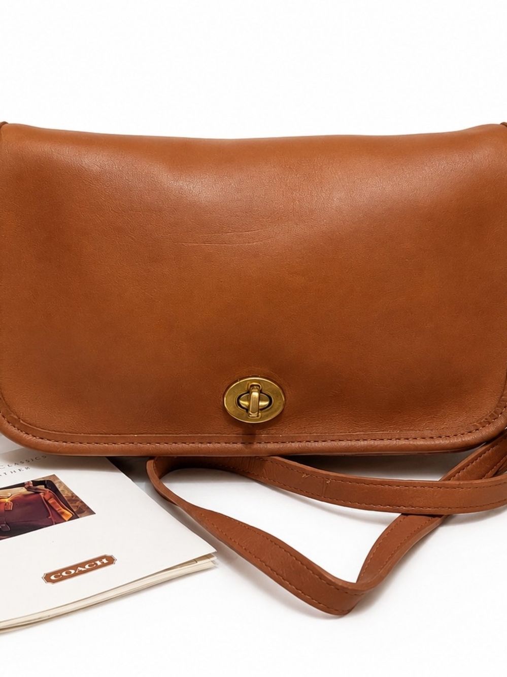 ***SOLD***   **NEW IN BOX W/TAGS** Vtg Coach Penny Pocket Tan Leather Turnlock